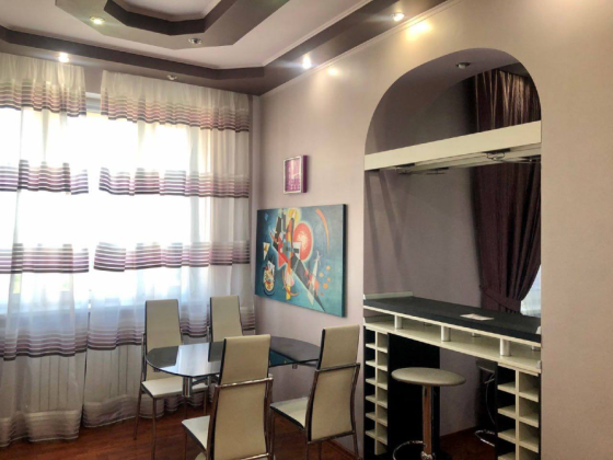 Аренда 3-ком.кВ Exclusive Class в Ворошиловском рн - Новострой - Констерж - Паркинг -вода 24 часа . Донецк