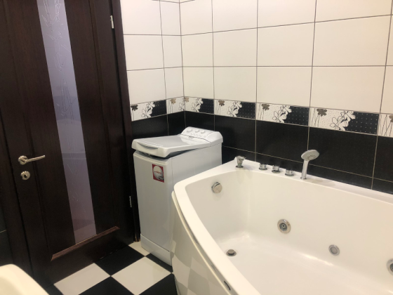 Аренда 3-ком.кВ Exclusive Class в Ворошиловском рн - Новострой - Констерж - Паркинг -вода 24 часа . Донецк