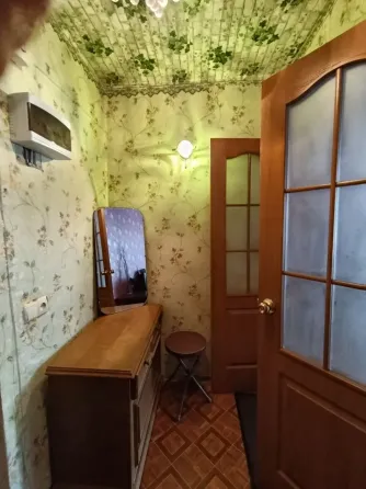 Продается 1 комн. Пролетарский . ас Щетинина , 2/9 , 36 квадратов Донецк