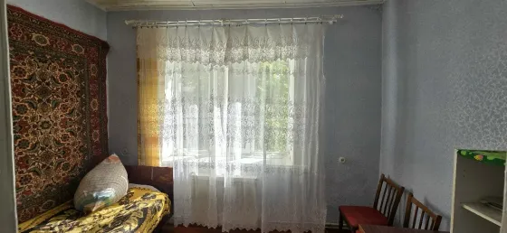 Продам 3-комн. квартиру с автономным отоплением в р-оне Мирного рынка. Макеевка