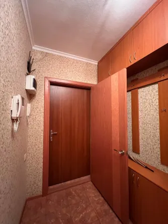 Продам 2-х ком квартиру 10/10, 54 м2. Киевский район, Университетская 136 Донецк