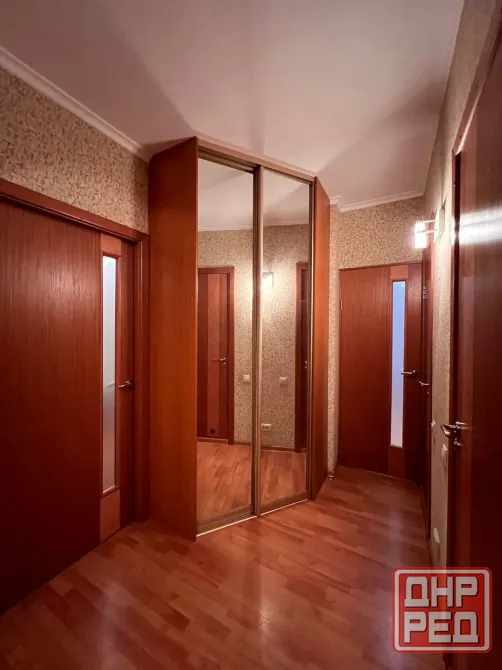 Продам 2-х ком квартиру 10/10, 54 м2. Киевский район, Университетская 136 Донецк - изображение 1
