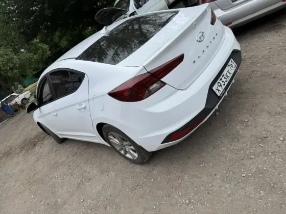 Hyundai Elantra 2019 года 2.0 Бензин / Газ Донецк