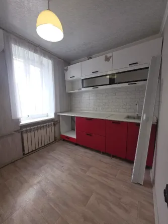 Продам 1 ком.кв-ру, Гвардейка, 10 магазин Макеевка