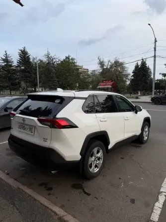 TOYOTA RAV 4 XLE AWD Макеевка