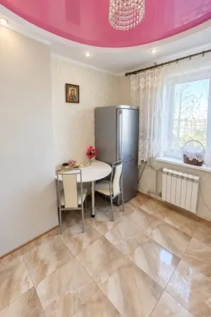 Трех комнатная кв. Южный Луганск Луганск