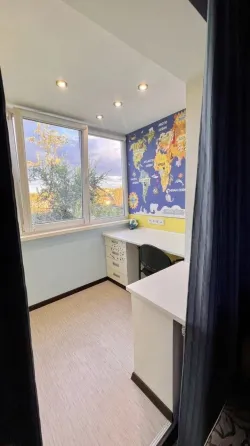 Продажа 3-комнатной квартиры в Центре Калининского района, улица Марии Ульяновой, 65. Парк Гулливер Донецк