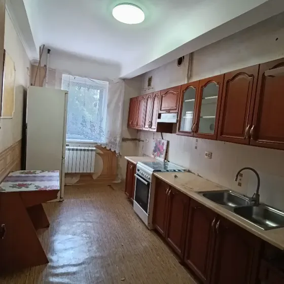 Продажа двухкомнатной квартиры у моря. Мариуполь