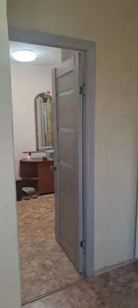 продам крупногабаритную 1-комнатную квартиру на пл.Свободы Донецк