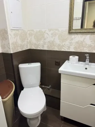 продам 1-комнатную квартиру на Бирюзова ,Кировский р-н Донецка Донецк
