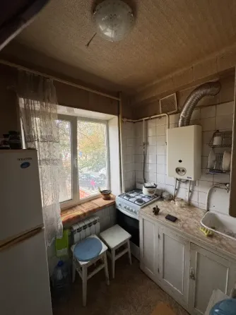 Продам 3-кв.,Калининский рынок,с.Обжора Донецк