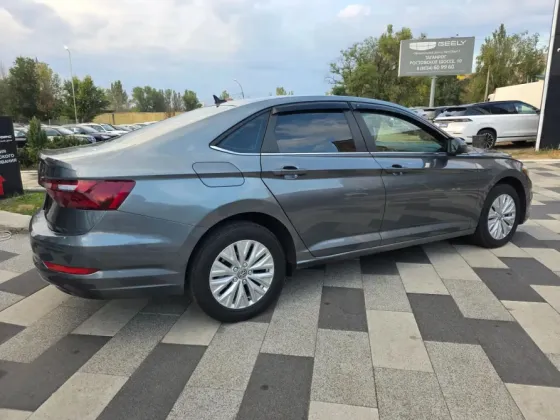 VOLKSWAGEN JETTA Донецк