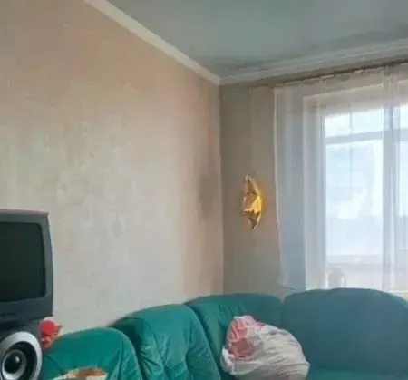 Продам 2 комнатную маяк Донецк