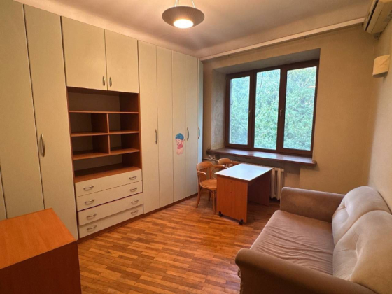 Сдам в аренду 4х комнатную квартиру в центре Донецка! Донецк