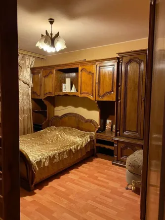 в куйбышевском районе ул богдана хмельницкого срочно сдам 3 ку Донецк