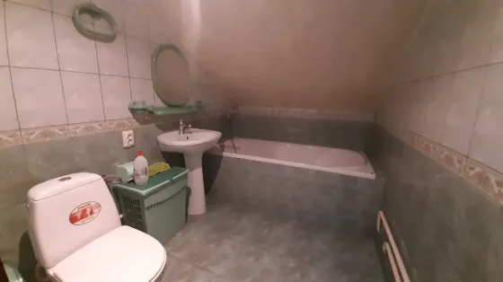 Продам современный дом Ленинский район 2 этажа ост. Универсальная Донецк