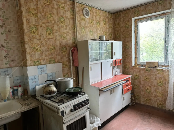 Продам 3-к. кв.,, Ворошиловский р-н, Крытый рынок, б .Школьный Донецк