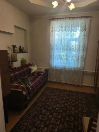 Продам ½ часть дома в Кировском районе недалеко от ресторана Гуляй хата. Донецк