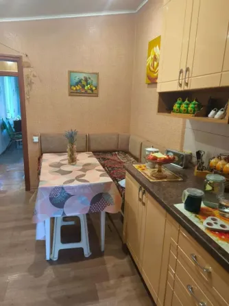Продам ½ часть дома в Кировском районе недалеко от ресторана Гуляй хата. Донецк