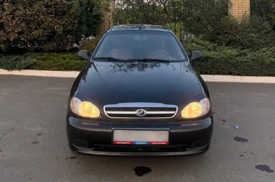 Продам заз шанс 2010 года Донецк