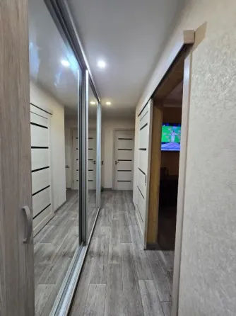 Продам 3-х комнатную квартиру с евроремонтом, Гвардейка центр, ориентир 5-я больница. Макеевка