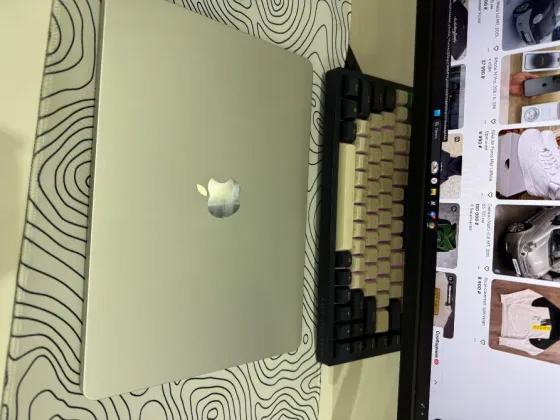 Macbook air 13 m4 16/256 silver Донецк