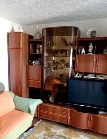 Продам 3-х комн. 4/9, Обжора, Ленинск.проспект Донецк