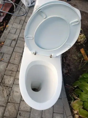 Отдам унитаз Донецк