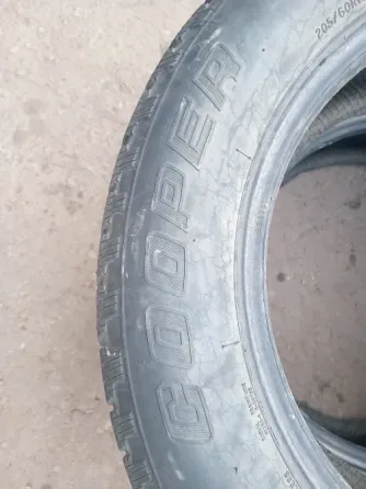 Продаю пару зимних скатов 205 60 16 Донецк