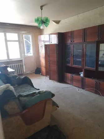 Продам срочно недорого 3кв. Трест Донецк