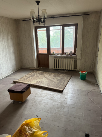 Продам трёхкомнатную квартиру в районе Ждановский развилки. Донецк