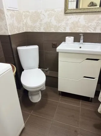 продам 1-комнатную квартиру на Бирюзова Донецк