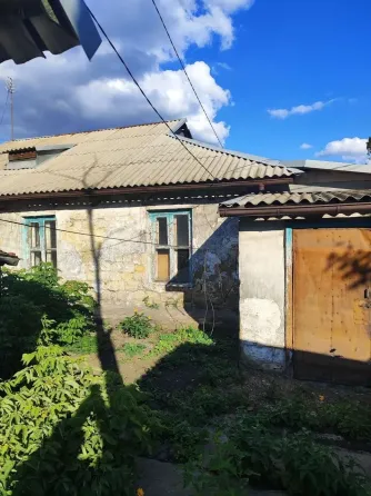 Продаётся дом на 4 хозяина в Кировском районе. Донецк