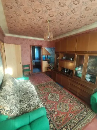 Продается 4-комн. квартира г. Шахтерск, 7 мкрн. Шахтерск