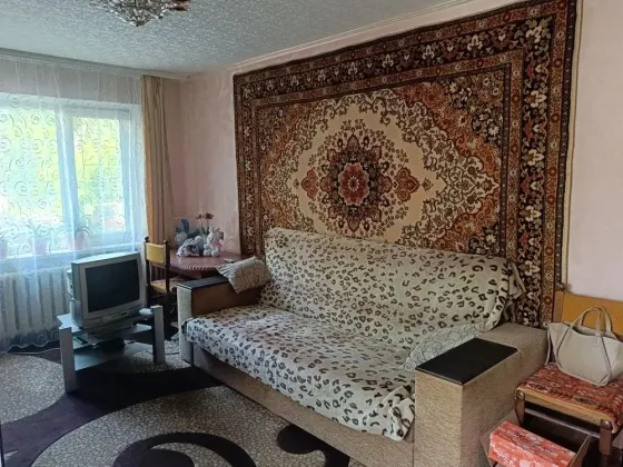 Продам квартиру в Калининском р-не Донецк