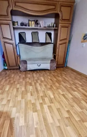 Продаётся 2 к квартира в Левобережном районе, мкр Восточный, пр. Маршала Жукова 60. Мариуполь