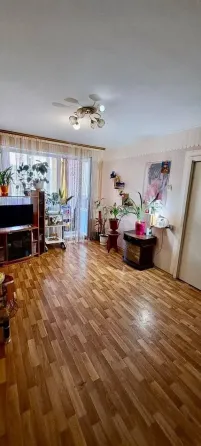 Продаётся 2 к квартира в Левобережном районе, мкр Восточный, пр. Маршала Жукова 60. Мариуполь