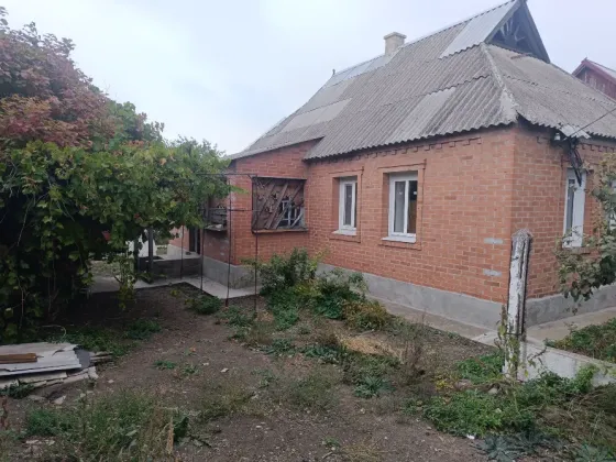 Дом, 57 кв. м. пгт Старомихайловка Донецк