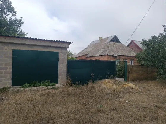 Дом, 57 кв. м. пгт Старомихайловка Донецк