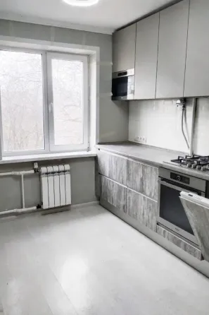 Продам 3-к квартиру ул.Олимпийская 165 Мариуполь