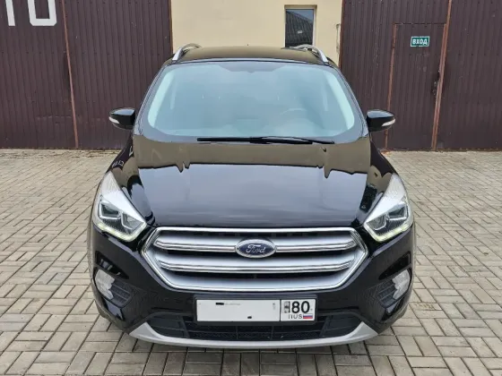 Продам Ford Kuga 2018 2.5 автомат Макеевка