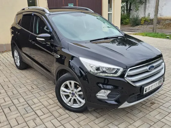 Продам Ford Kuga 2018 2.5 автомат Макеевка