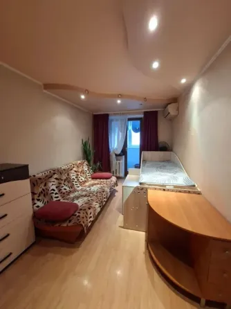Продаётся 4-х комнатная квартира Донецк