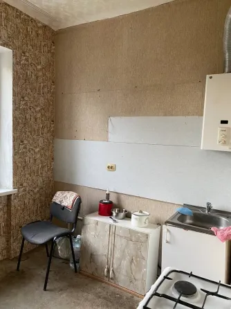 Продам 2х комн. сталинку, 3/3, ул. Клайпеды, майский рынок Донецк