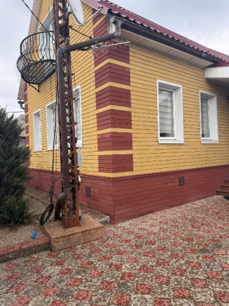 Продается 2х этажный дом Волноваха
