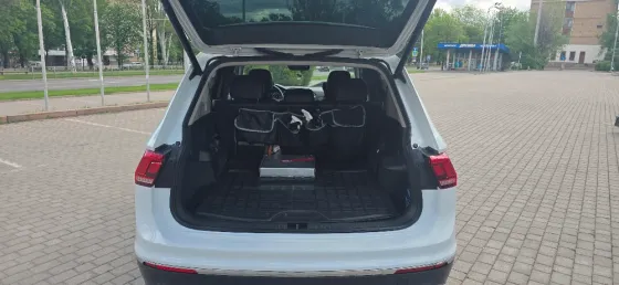Volkswagen Tiguan SEL 2.0AT Донецк