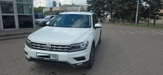 Volkswagen Tiguan SEL 2.0AT Донецк
