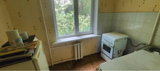 Продам 1к недорого Донецк
