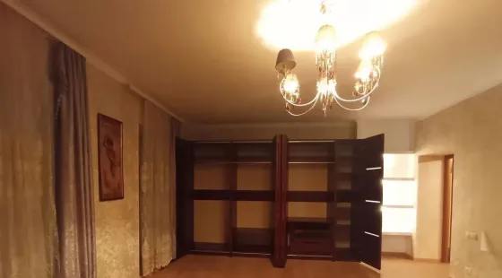 Сдам трешку в Буденновском районе. Для семьи, с детьми и животными (без проб Донецк