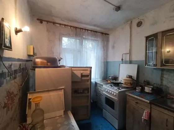 Продам 2-х комнатную квартиру в г. Харцызске, Черемушки, верх, район пенсионного фонда Харцызск